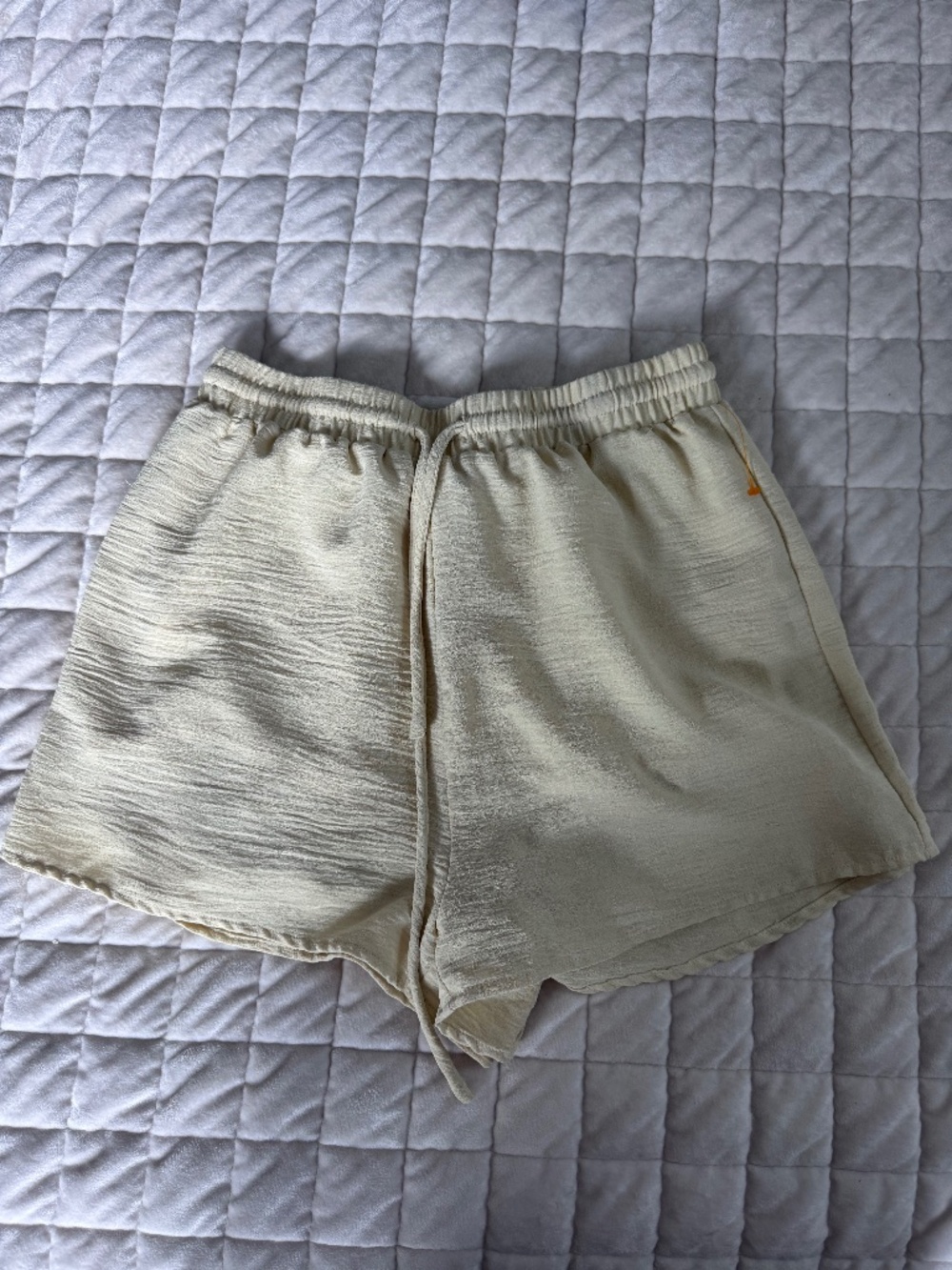 Princess Polly Buttery Yellow Textured Pull-On Shorts Size 4
